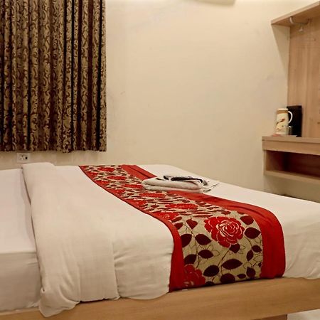 Hotel Klick International At "5 Min Walking " From New Delhi Railway Station Nova Deli Exterior foto