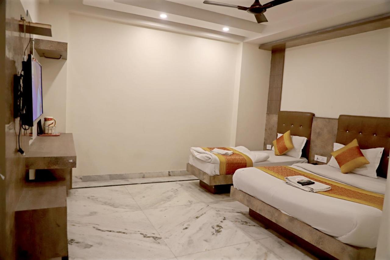 Hotel Klick International At "5 Min Walking " From New Delhi Railway Station Nova Deli Exterior foto