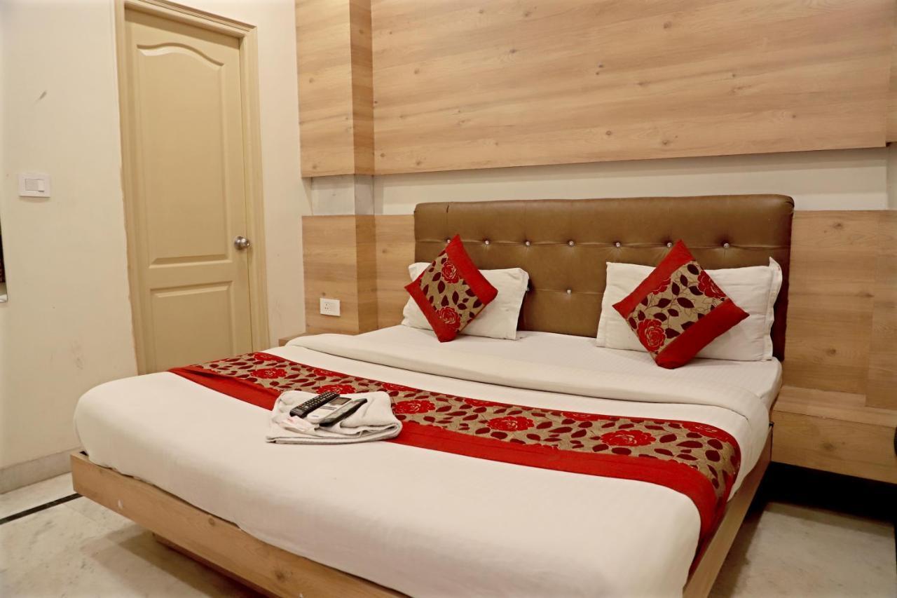 Hotel Klick International At "5 Min Walking " From New Delhi Railway Station Nova Deli Exterior foto