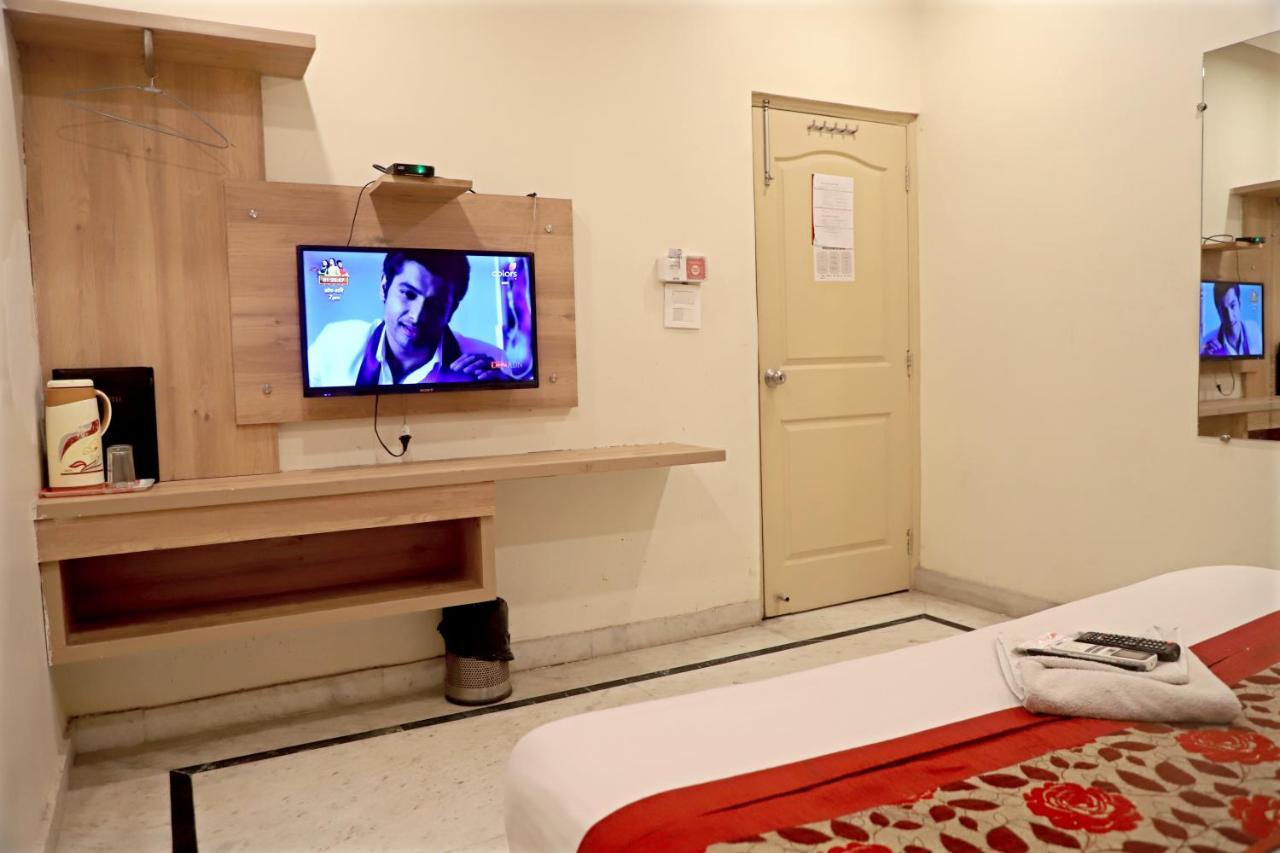 Hotel Klick International At "5 Min Walking " From New Delhi Railway Station Nova Deli Exterior foto