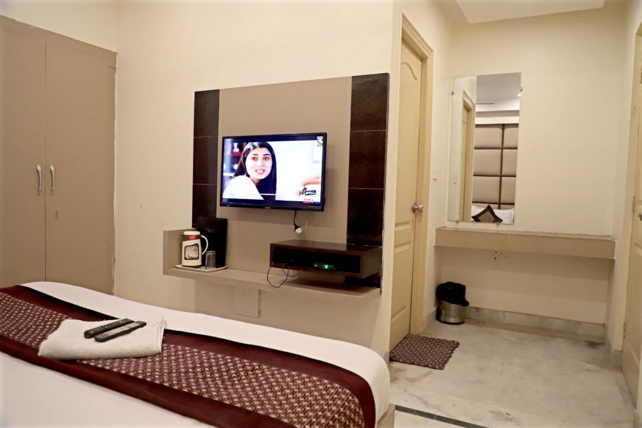 Hotel Klick International At "5 Min Walking " From New Delhi Railway Station Nova Deli Exterior foto